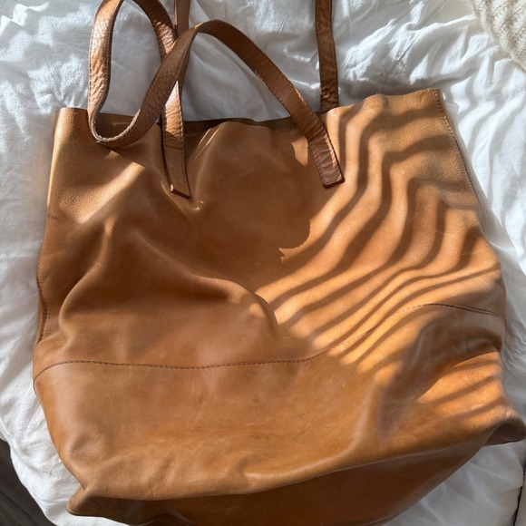 Able Mamuye Classic Leather Tote in Brown - Picture 12 of 12